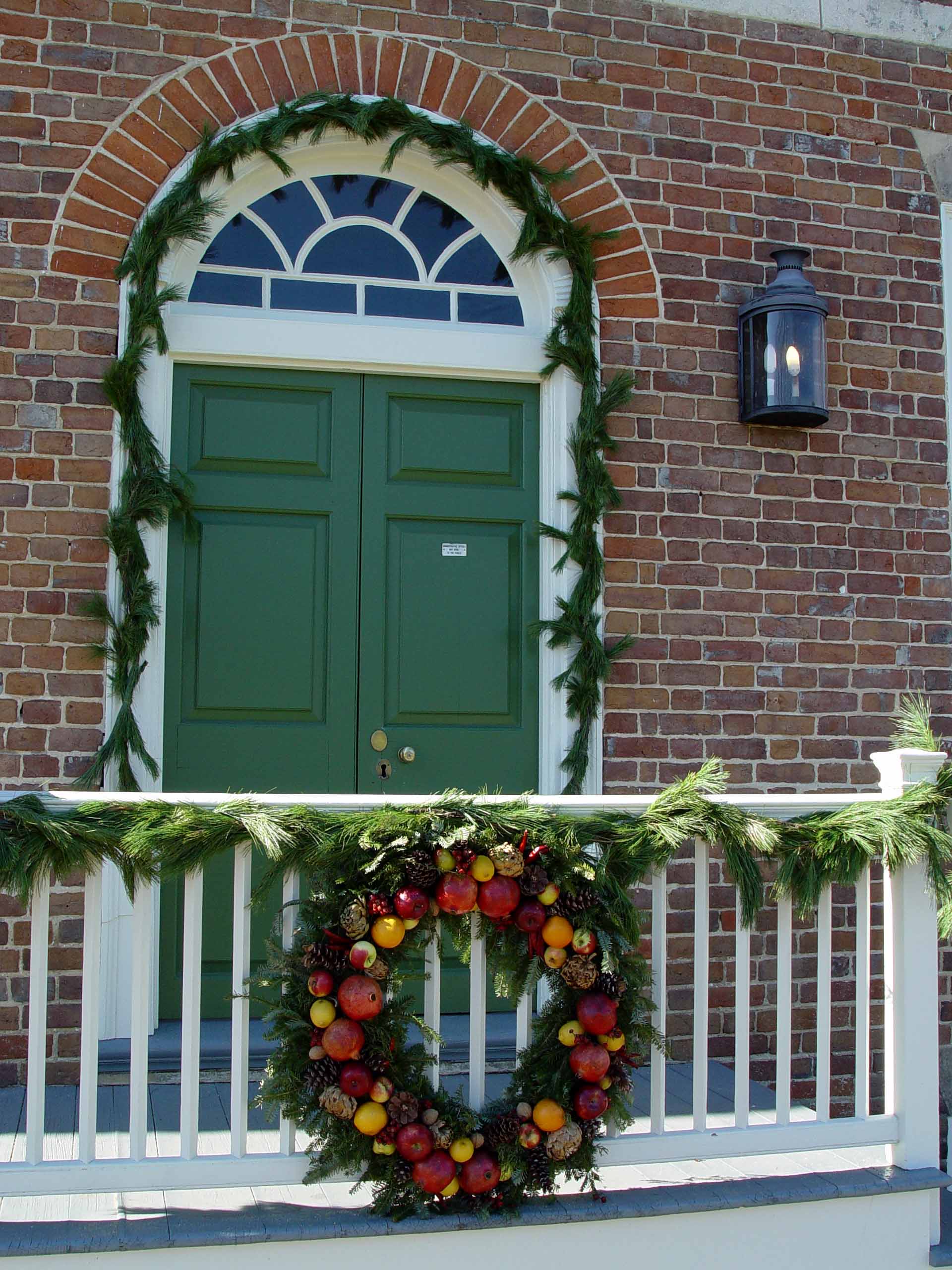 Garden Housecalls Christmas Colonial Style