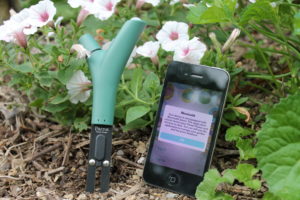 The Flower Power Plant Sensor attempts to bring high-tech to the dirt.
