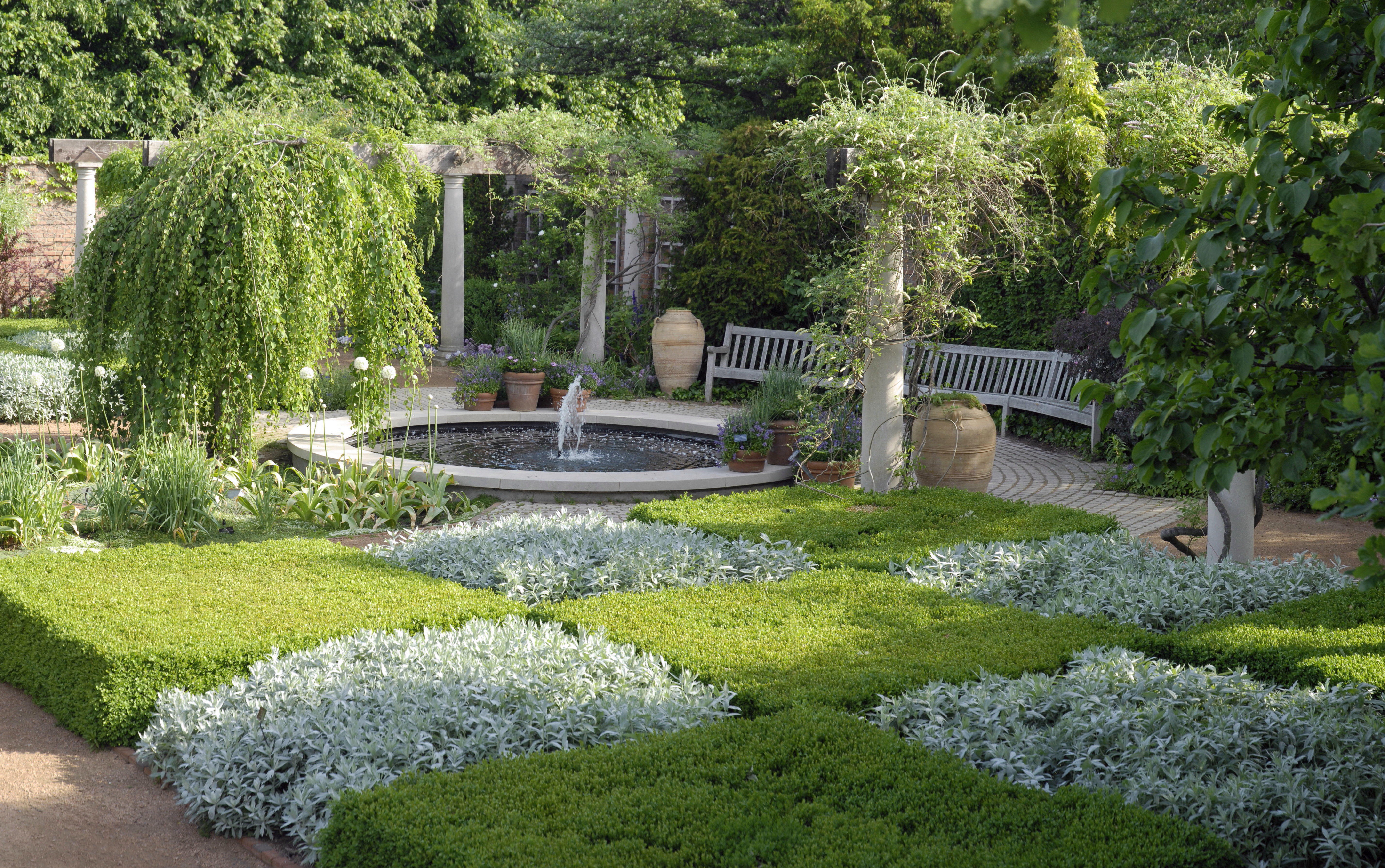 Garden Housecalls - See Gardens of the Upper Midwest, Featuring Chicago